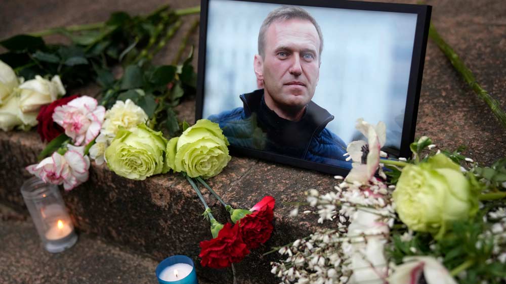 Western Officials, Kremlin Critics Blame Putin and His Government for Death of Political Opponent Alexei Navalny