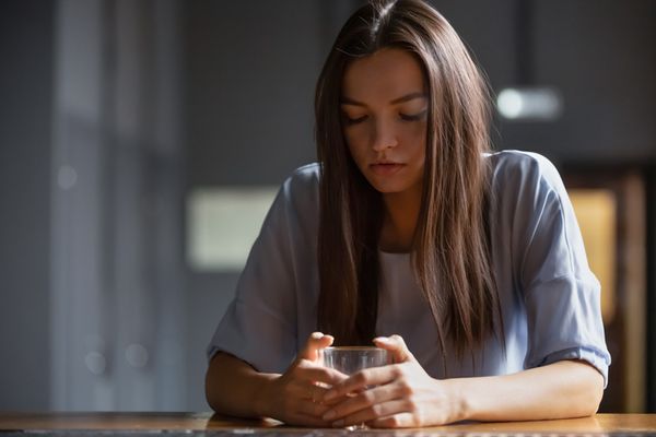 Women Now Drink as Much as Men – And Are Prone to Sickness Sooner