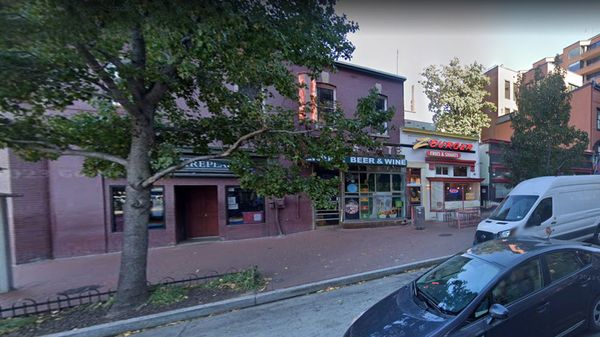 Woman Stabs Two Men Outside D.C. Gay Bar
