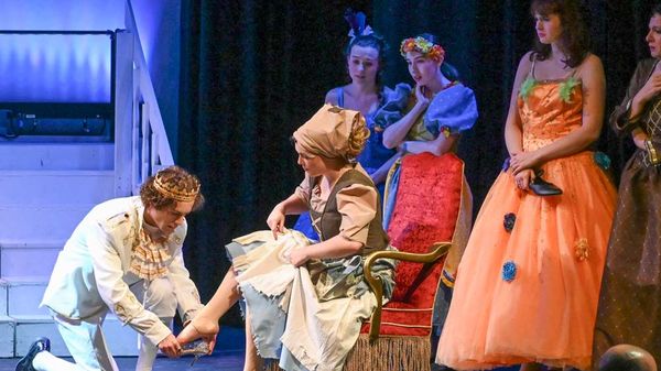 Review: 'Cinderella' Another Fine Production from The Community Players