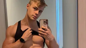 Internet Sensation Peachy Boy Credits OnlyFans with Helping Him Accept His Bisexuality