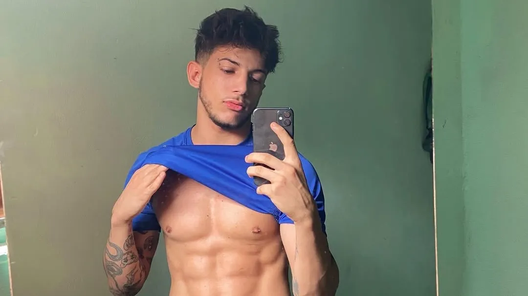 Junior Olioti is a Tattooed Hunk We're Following Anywhere