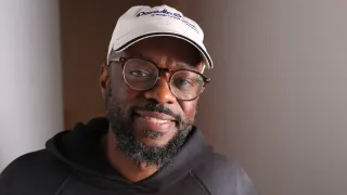 Can AI Ever Be Funny? Some Comedians Embrace AI Tools but They're Still Running the Show